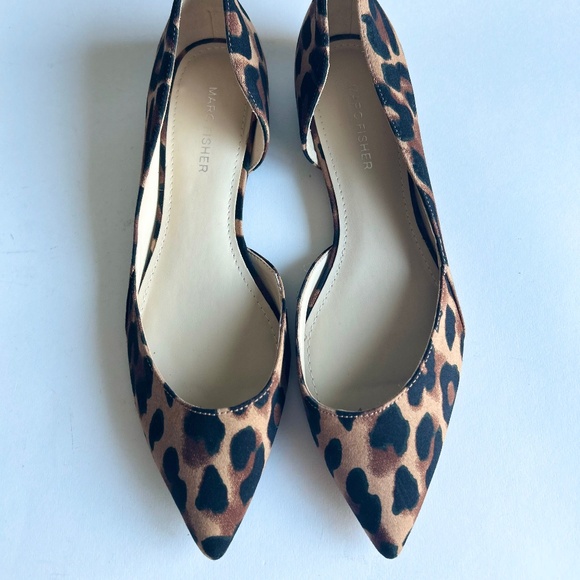 Marc Fisher Tan Brown Black Animal Print Fabric Rubber Outsole Flats size 7.5 - Picture 4 of 15